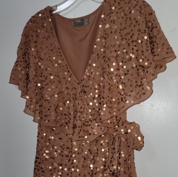 ASOS Design Copper Scatter Sequin Dress Cape Back High Low Hem Size 6 - Picture 6 of 16